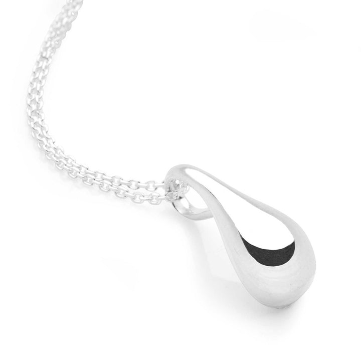 Sweetest Silver Drop Necklace (CHN11561)
