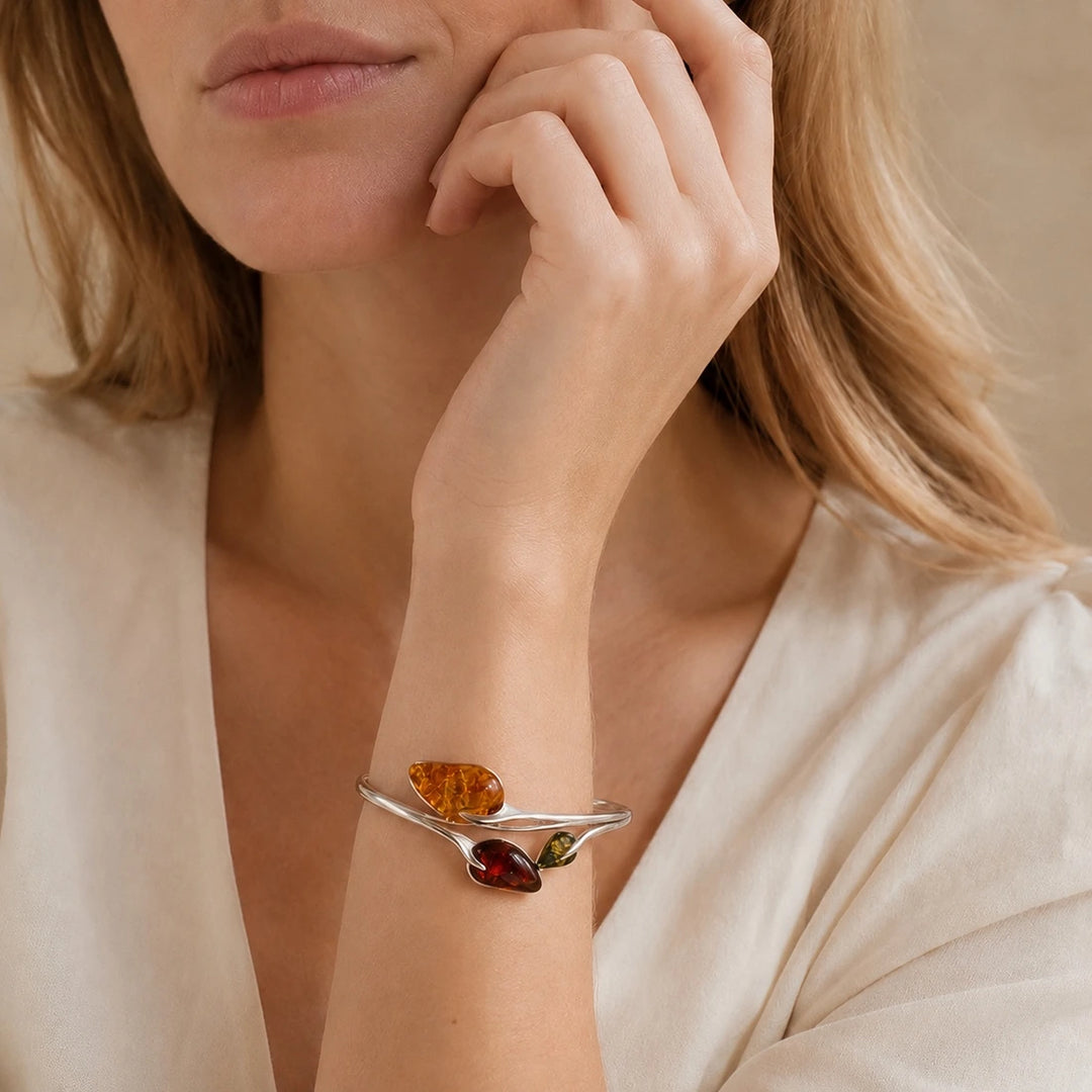 Chic Amber Bangle