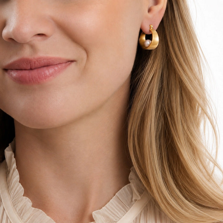 Freshwater Pearl Gold Hoops