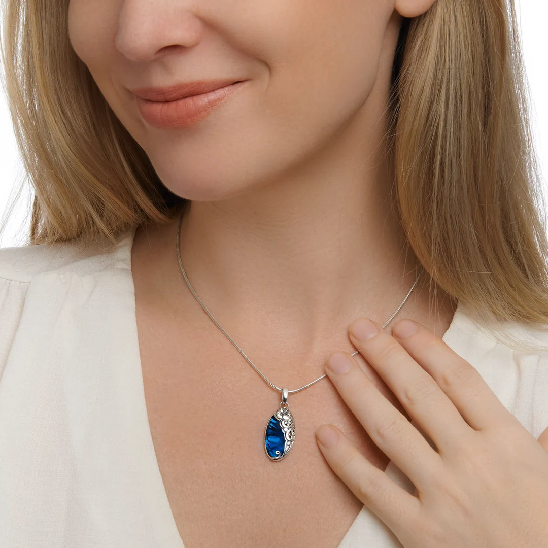 Ishia Blue Waves Pendant