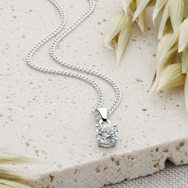 Solitaire Sparkling Pendant