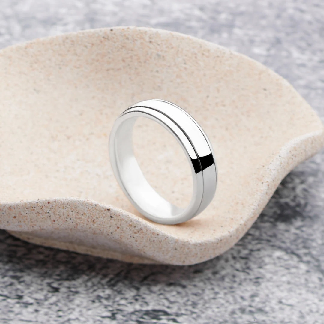 Bali Sleek Spin Ring