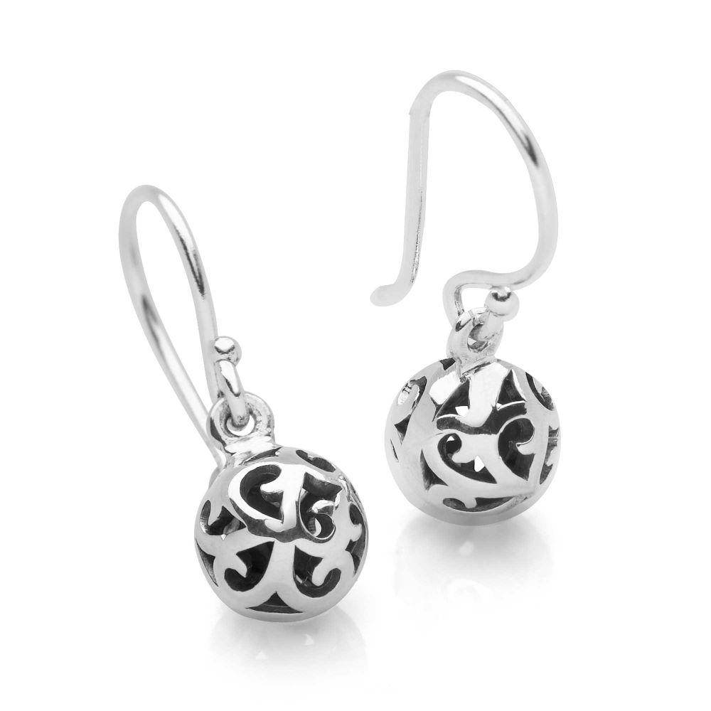 925 sterling silver filigree cut-out design ball earrings. (E44631)